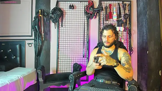 Twisted Fantasy online show from 9, 9, 2025