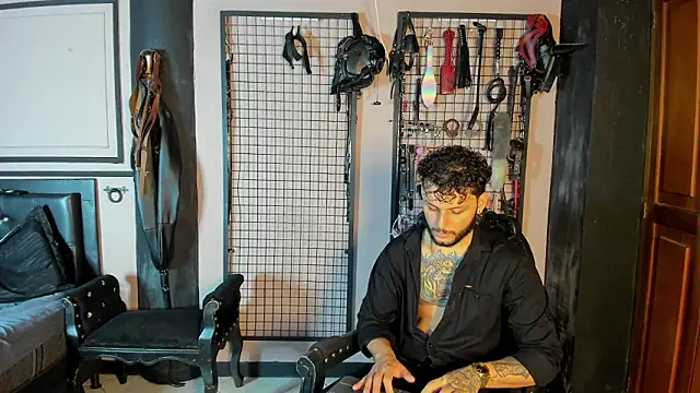 Twisted Fantasy online show from 15, 3, 2026