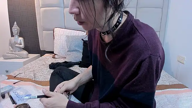 Hecatee 77 online show from 3, 2, 2025