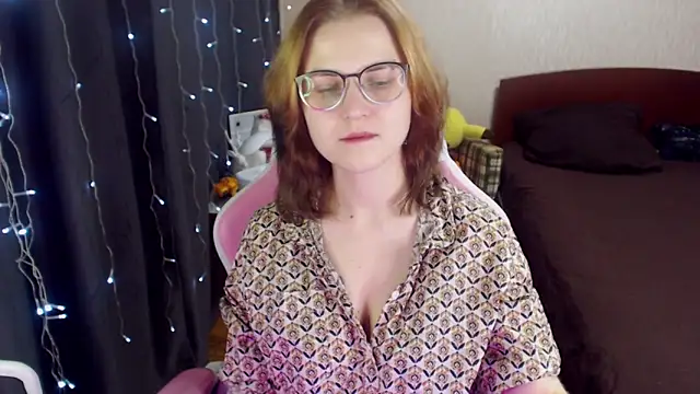MissBrightShine online show from 24, 1, 2025