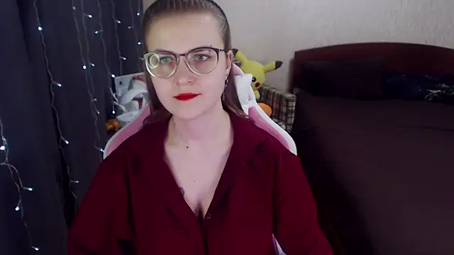 MissBrightShine online show from 13, 2, 2025