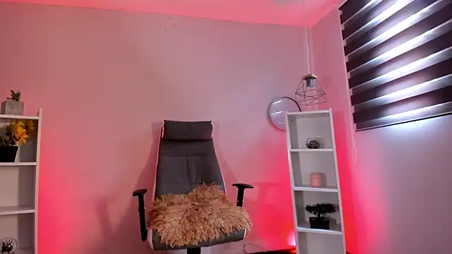 Snapshot of _aish_a_ chatting on 15, 11, 2025 aish a online show from 15, 11, 2025