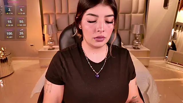 LisaMonroe  online show from 11, 11, 2025