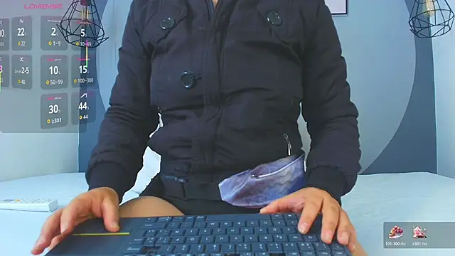 Snapshot of sarita_duque chatting on 10, 4, 2026 sarita duque online show from 10, 4, 2026