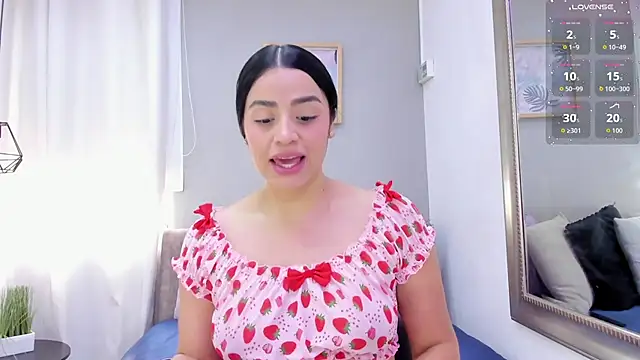 Paula Desousa online show from 16, 9, 2025