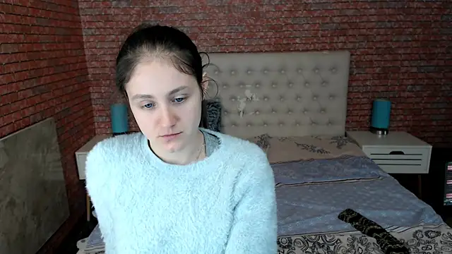 Holliy Cooper online show from 11, 2, 2025