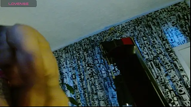 DULCE ZOE online show from 29, 1, 2025