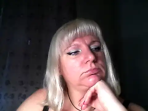 Snapshot of MeilomaWesa chatting on 4, 1, 2025 MeilomaWesa online show from 4, 1, 2025