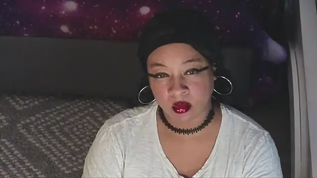 temptressbeauty24 online show from 8, 12, 2024