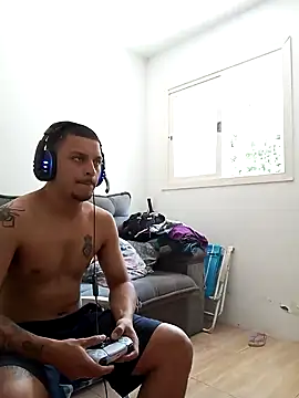 Snapshot of emrehliug12 chatting on 18, 12, 2024 emrehliug12 online show from 18, 12, 2024