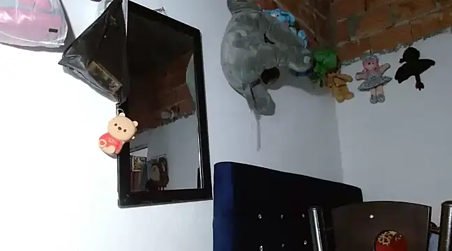 lucy hairypussy83 online show from 18, 3, 2025