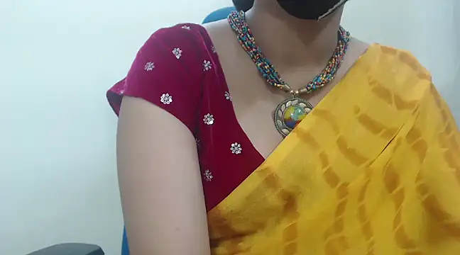 Snapshot of Lovely_Siri_23 chatting on 1, 2, 2025 Lovely Siri 23 online show from 1, 2, 2025