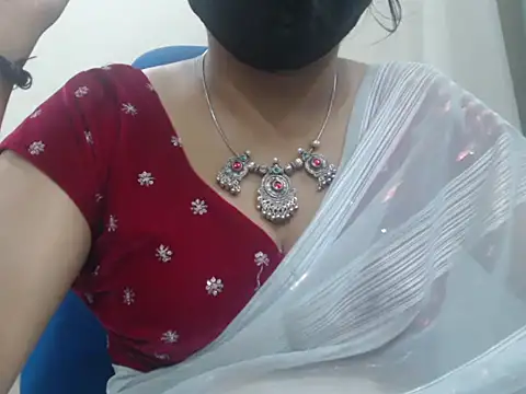 Lovely Siri 23 online show from 16, 4, 2026