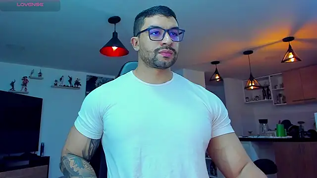 Snapshot of Michael_Diamond chatting on 31, 1, 2025 Michael Diamond online show from 31, 1, 2025