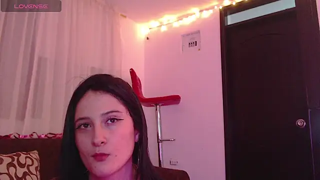 Snapshot of AlissonnFoxx chatting on 2, 3, 2025 AlissonnFoxx online show from 2, 3, 2025