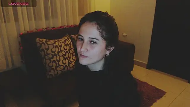 Snapshot of AlissonnFoxx chatting on 4, 3, 2025 AlissonnFoxx online show from 4, 3, 2025