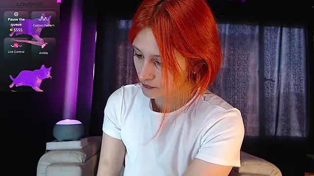 Snapshot of skinny_Raven chatting on 17, 9, 2025 skinny Raven online show from 17, 9, 2025