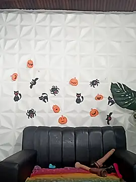 Valentinaa mature online show from 5, 10, 2025