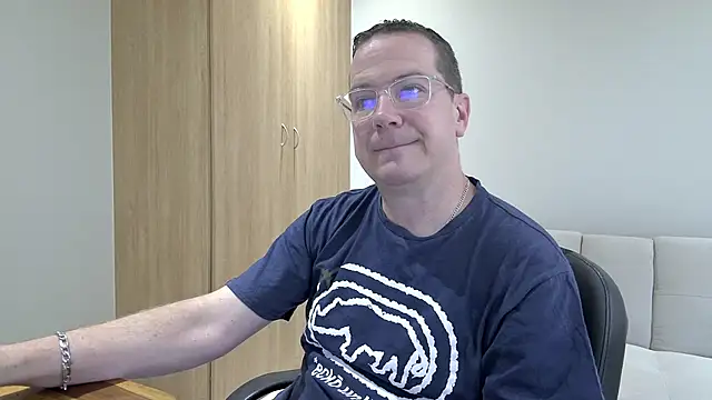 BrettJ81 online show from 25, 11, 2025