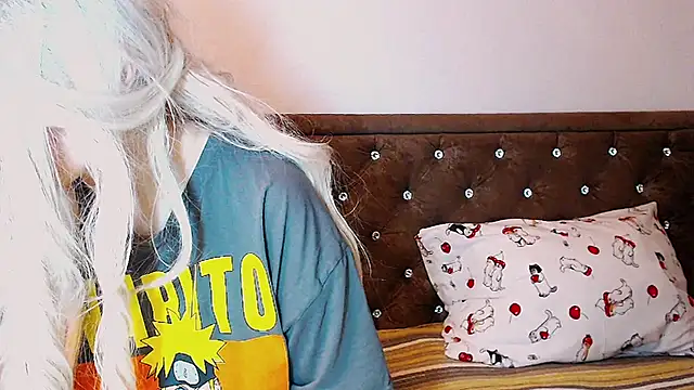 Sara4uu online show from 12, 9, 2025