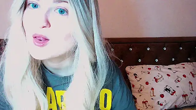 Sara4uu online show from 16, 10, 2025