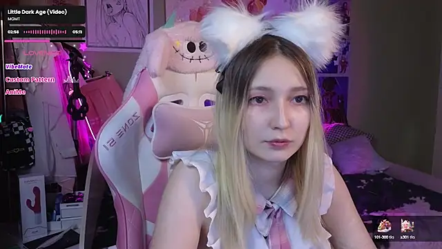 Evie Ro online show from 9, 1, 2025