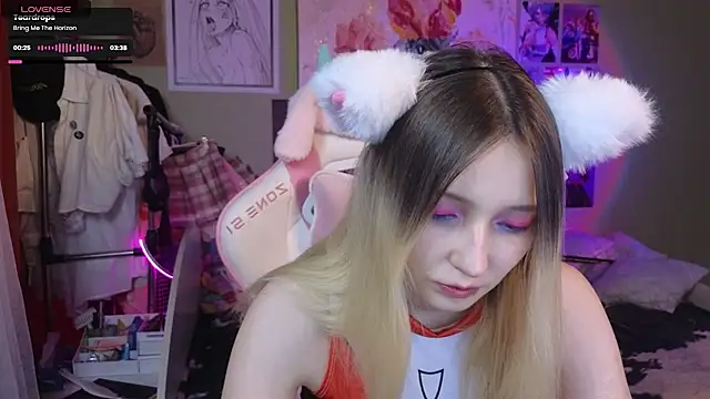 Evie Ro online show from 12, 2, 2025