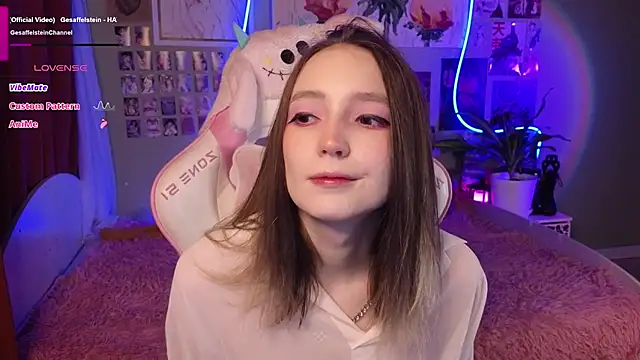 Evie Ro online show from 10, 5, 2026