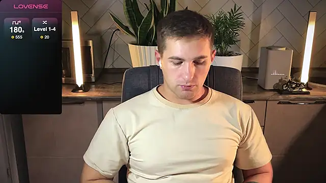 Snapshot of Sweeet__boy chatting on 17, 1, 2025 Sweeet boy online show from 17, 1, 2025