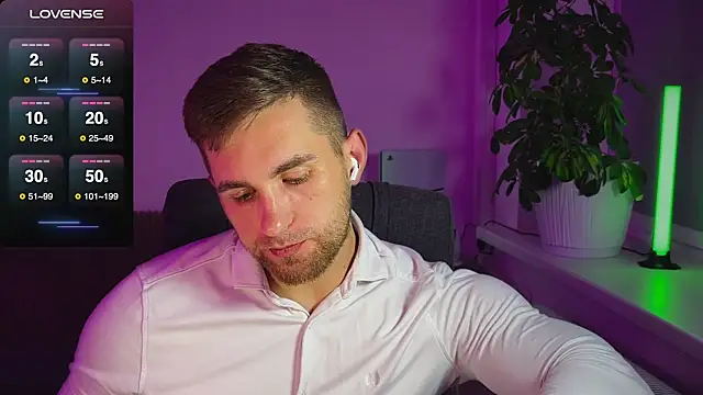 Snapshot of Sweeet__boy chatting on 13, 10, 2025 Sweeet boy online show from 13, 10, 2025