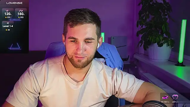 Snapshot of Sweeet__boy chatting on 19, 10, 2025 Sweeet boy online show from 19, 10, 2025