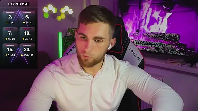 Snapshot of Sweeet__boy chatting on 31, 10, 2025 Sweeet boy online show from 31, 10, 2025