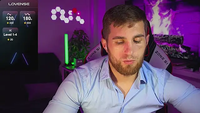 Snapshot of Sweeet__boy chatting on 9, 11, 2025 Sweeet boy online show from 9, 11, 2025