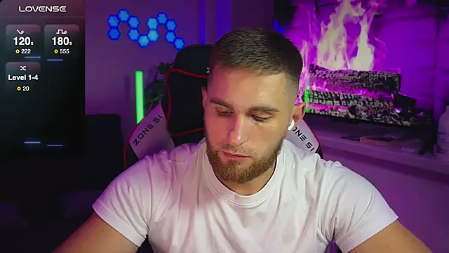 Snapshot of Sweeet__boy chatting on 14, 11, 2025 Sweeet boy online show from 14, 11, 2025