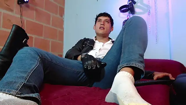 dom2travelersss online show from 14, 10, 2025