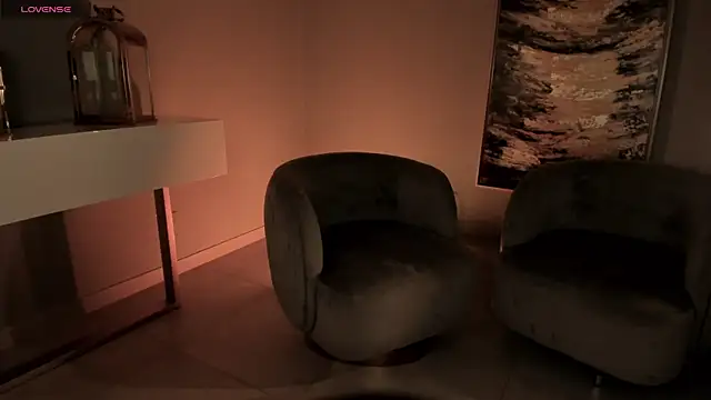 AmyArmstrong online show from 10, 3, 2025