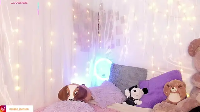 natalie jaensen online show from 2, 2, 2026