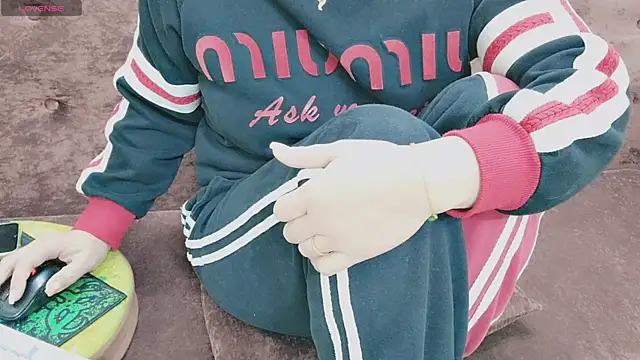 Sophie Secret online show from 27, 11, 2025