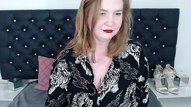 LaraDream online show from 14, 2, 2025