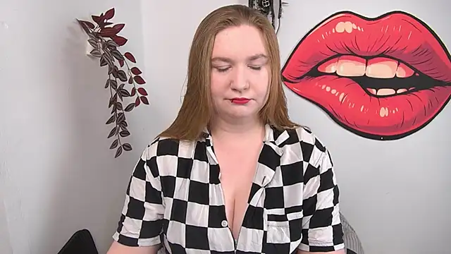 Snapshot of LaraDream chatting on 27, 4, 2026 LaraDream online show from 27, 4, 2026