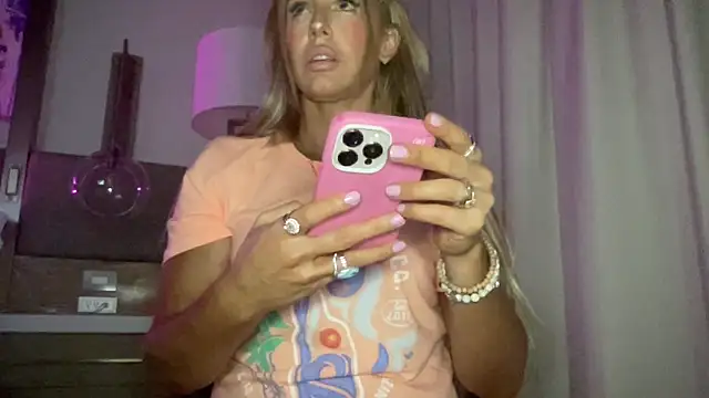 Fitnessbabe69 online show from 2, 12, 2024