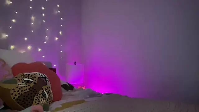 Fitnessbabe69 online show from 4, 1, 2025